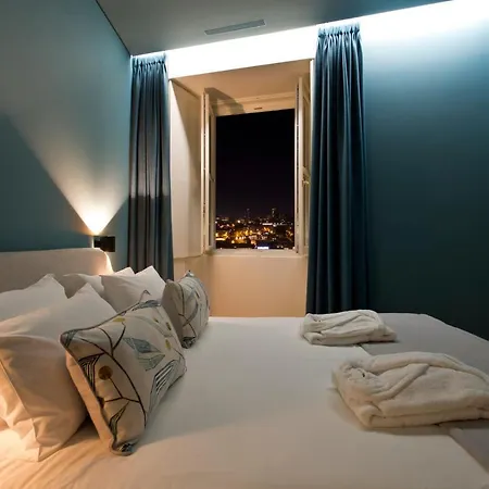 Boutique Rentals-kinga's Ribeira River Great Views